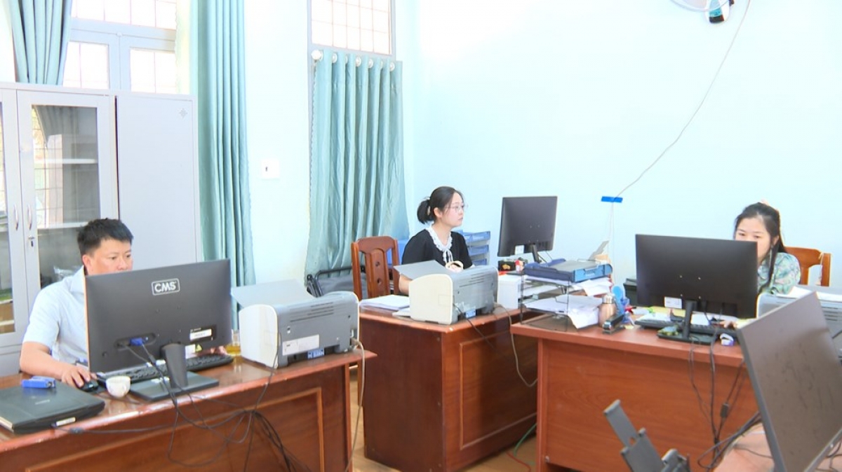 Urang jakar xã Ia Chia ngak bruk pasang iek angan urang hu palih ruah njauk tui bruk ba tabiak