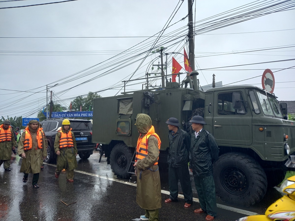 Khul linh kơchăng roi tơbăt, pơgơ̆r bơ̆ jang tơjră hăm ‘mi tih đak lip