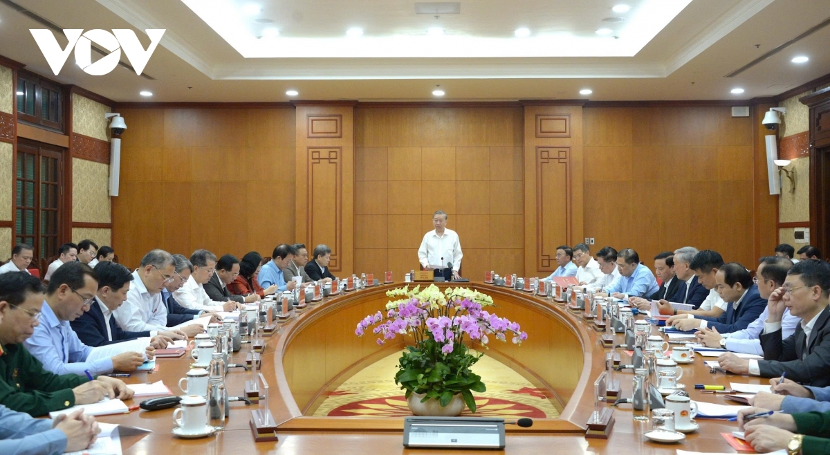 Sáng nay 18/3 tại Trụ sở Trung ương Đảng, Thường trực Ban Chỉ đạo Trung ương về phòng, chống tham nhũng, lãng phí, tiêu cực tổ chức cuộc họp dưới sự chủ trì của Tổng Bí thư Tô Lâm, Trưởng Ban Chỉ đạo để thảo luận, cho ý kiến về kết quả thực hiện chương trình công tác từ đầu năm đến nay và nhiệm vụ trọng tâm 6 tháng đầu năm 2026.