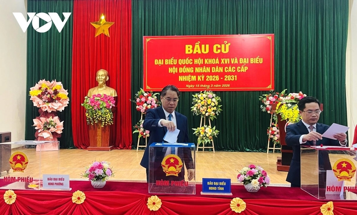 Ông Phan Thăng An, Ủy viên Trung ương Đảng, Bí thư Tỉnh ủy Cao Bằng bỏ phiếu bầu tại khu vực bỏ phiếu số 4, tổ bầu cử số 2, phường Thục Phán, tỉnh Cao Bằng.