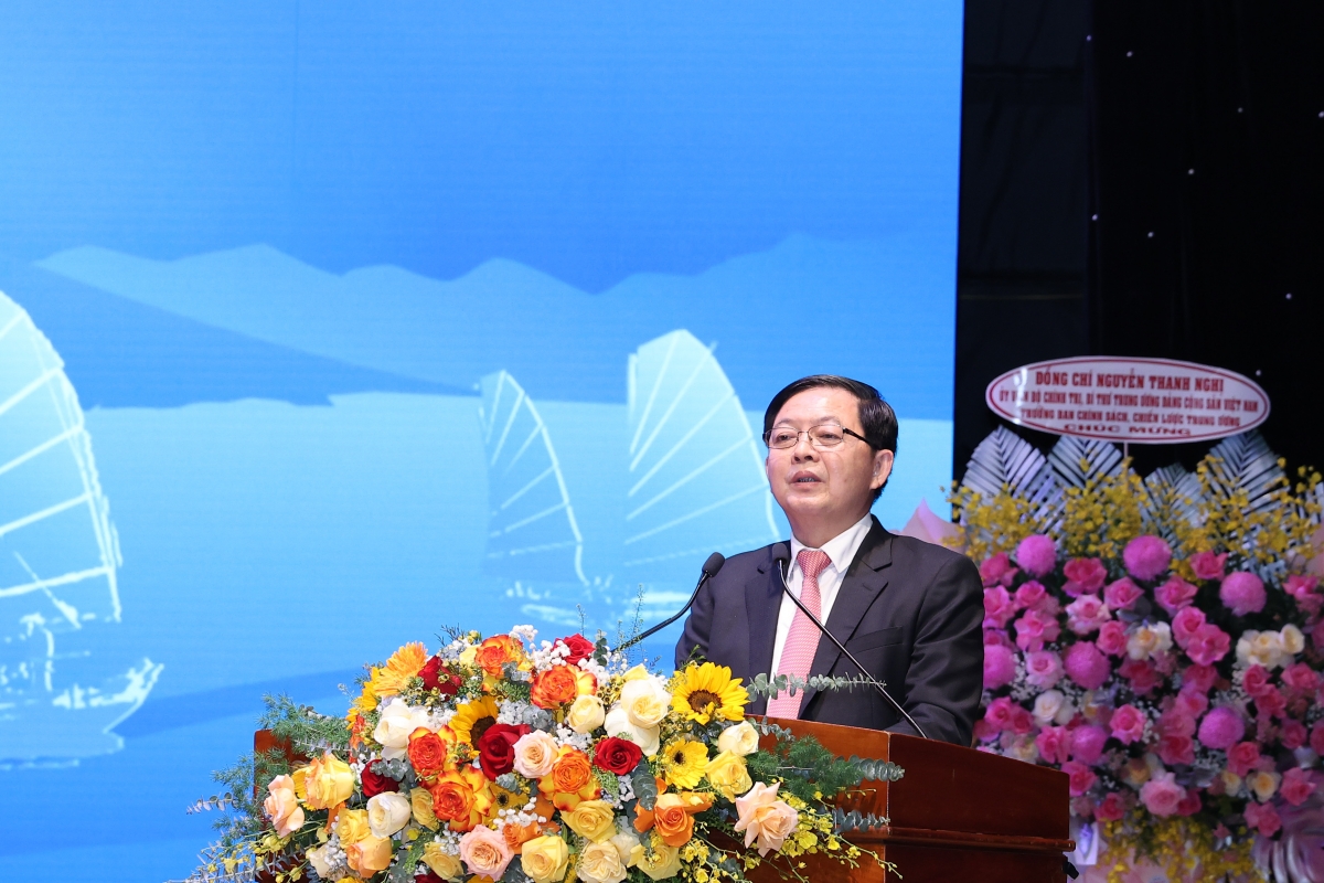 Pôa Hồ Quốc Dũng, Phŏ Ngế pro xiâm hnê ngăn a roh hôp