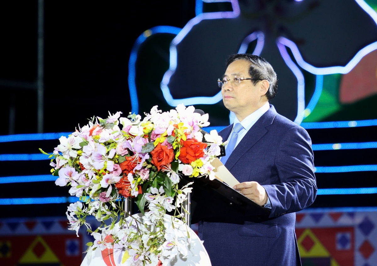 Thủ tướng Phạm Minh Chính pah kan đah n’gor Điện Biên
 