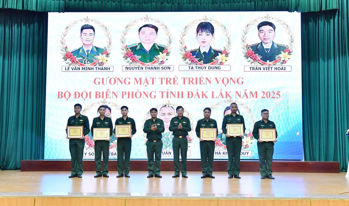 Droh rơtăm Mố đô̆i gâk tơkăng kong, kong pơlê Dak Lak krá rơdêi tơdroăng loi a Đảng