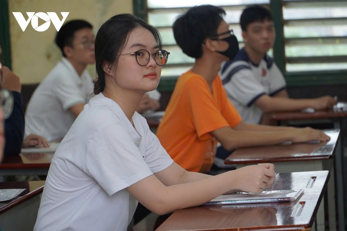  Anek saih pakacah tamat THPT 2025