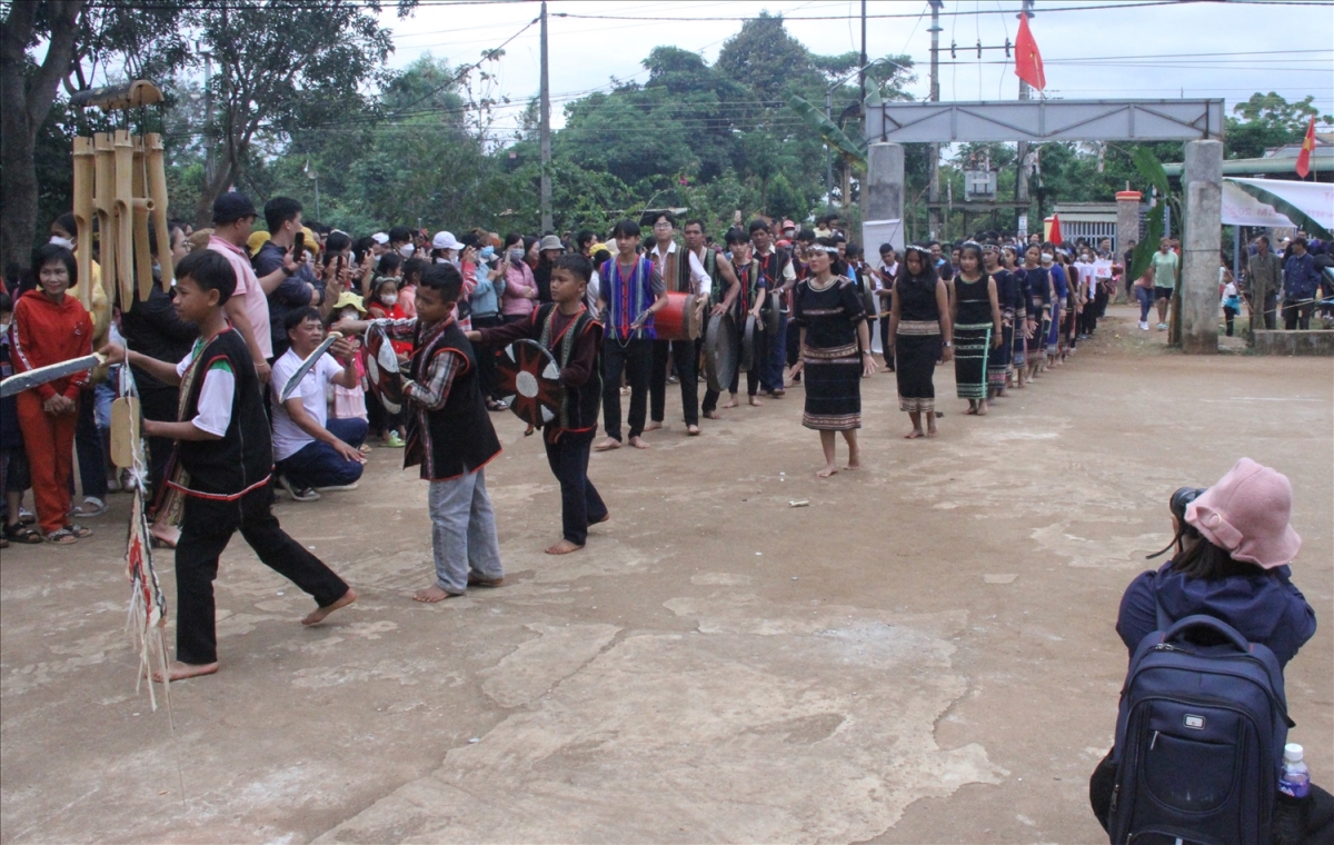 Rilo dam dara paoh caing, tamia xoang di harei raya