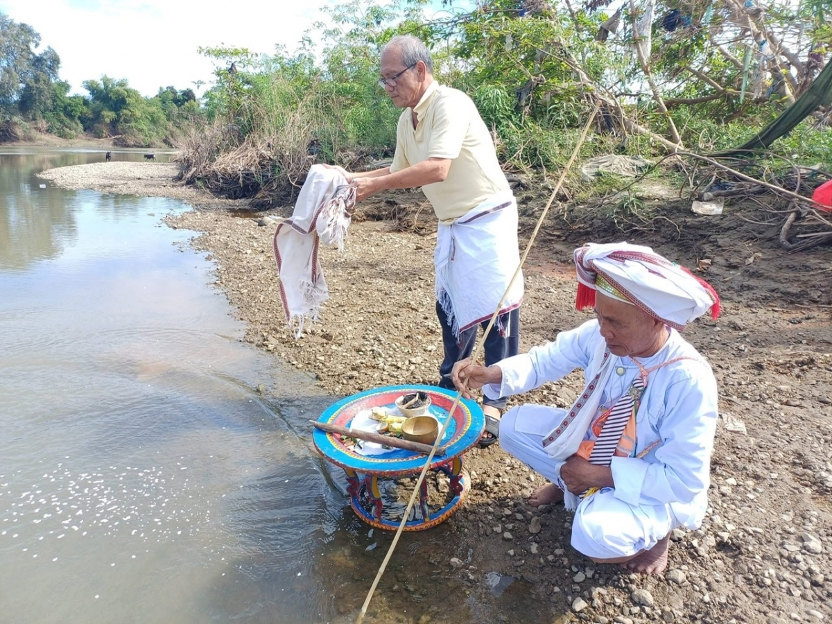 Adat Palao Pasah dalam Adat ngak yang di urang Cam Awal