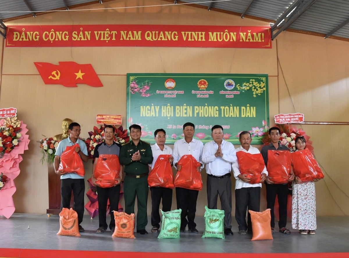 Duh hồl Ngai chờ sền gàr tiah nhàr lơgar jơh gùt làng bol ngai 03/3 tàm 16 sàh, sơnah ƀòn tiah nhàr lơgar càr Dăk Lăk