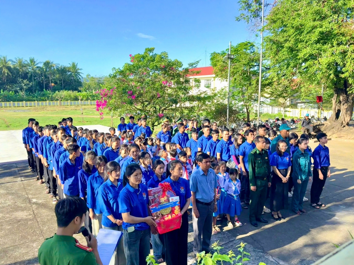 Bruă mă mơ̆ng ƀing hlăk ai tơhan pơgang guai Dak Lăk ƀrô lăng ba tơlơi hơdip ƀrô pơtô pơblang tơlơi phiăn, biă ñu lĕ pôr pơthâo bruă ruah khua