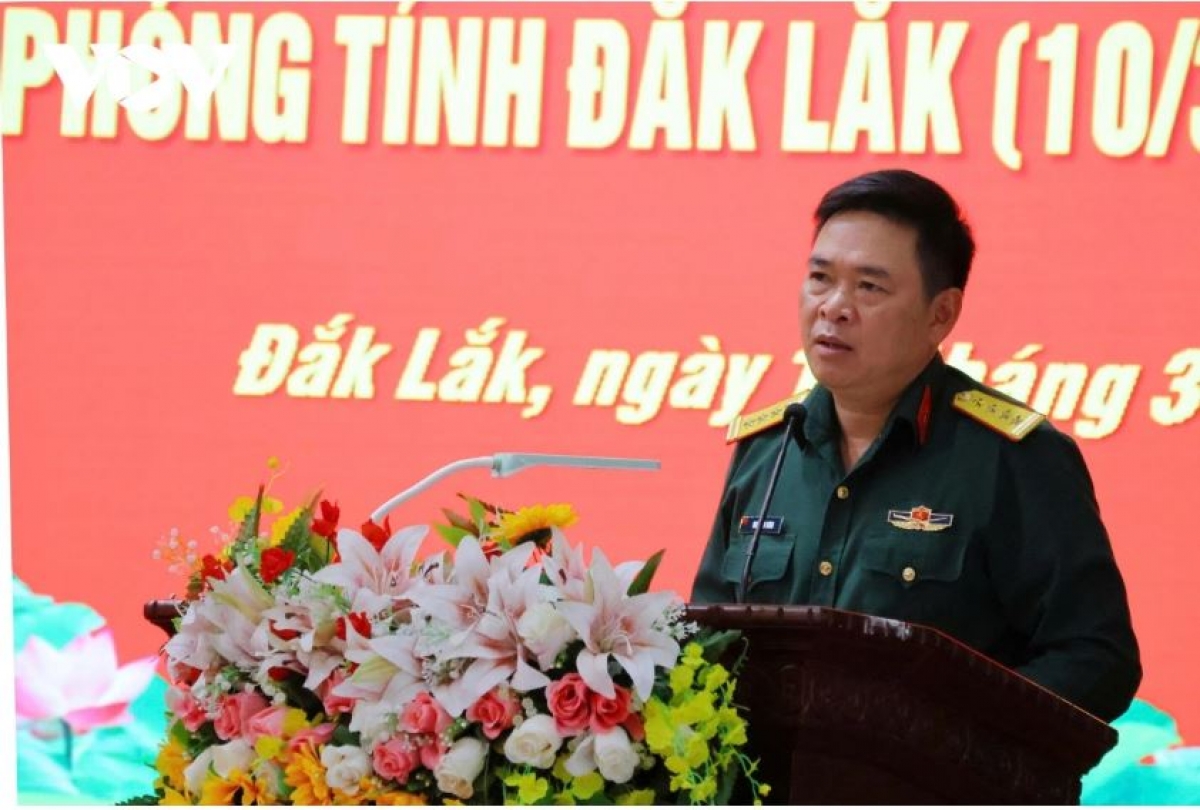 -Đại tá Đinh Văn Hưng