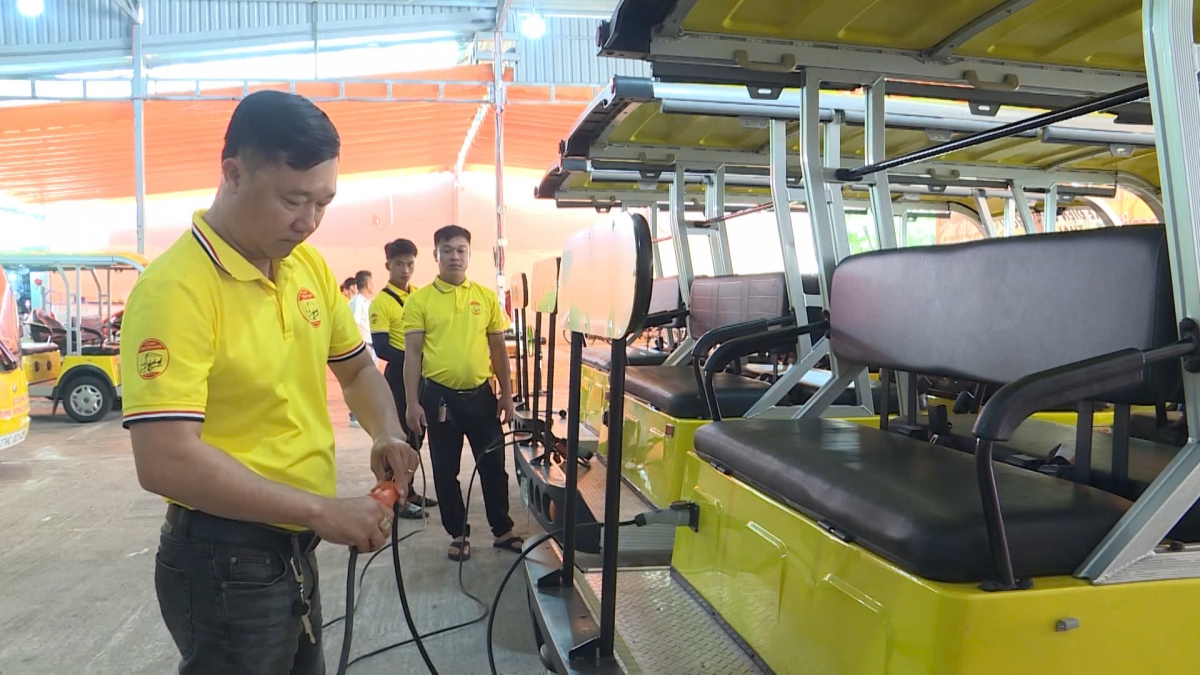 Săk hmốu patri ăm rơxế điê̆n vâ chơ tơmối