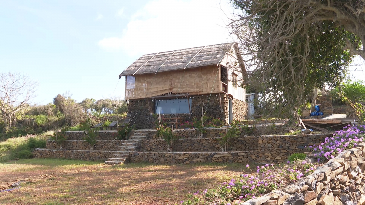 - Sang dưi dăp mkra mơ̆ng boh tâo