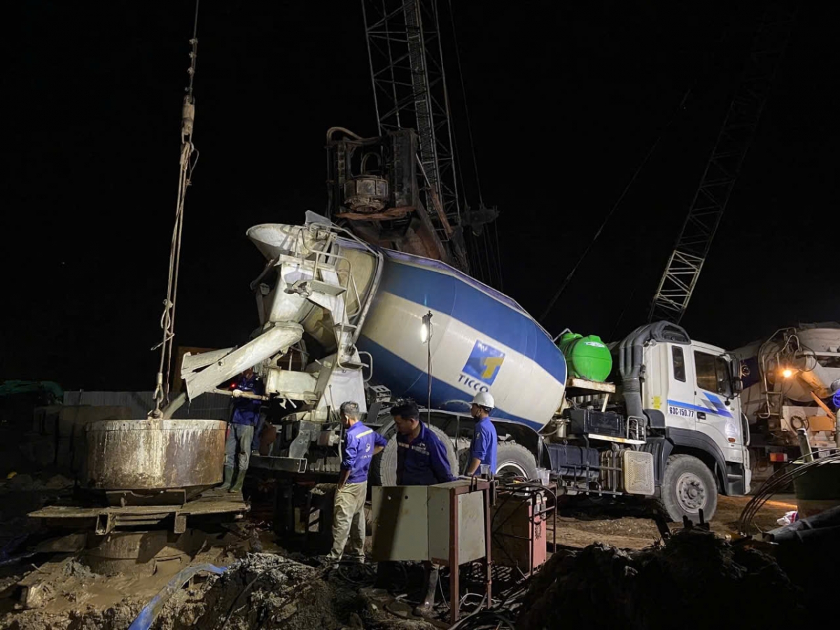 Ngành xây dựng đang gặp áp lực lớn từ vật liệu cát đá lẫn nhiên liệu xăng dầu