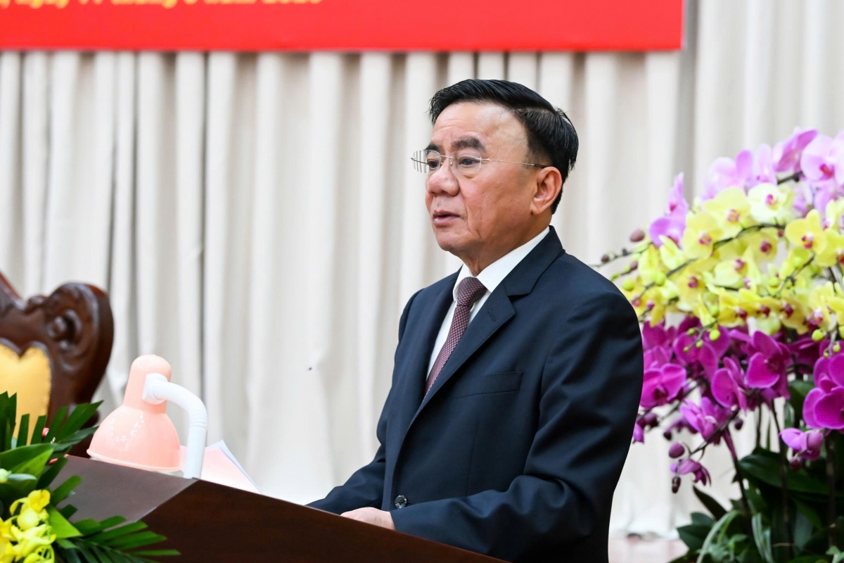 Pôa Trần Cẩm Tú tơpui hnê mơhno a Rôh hôp