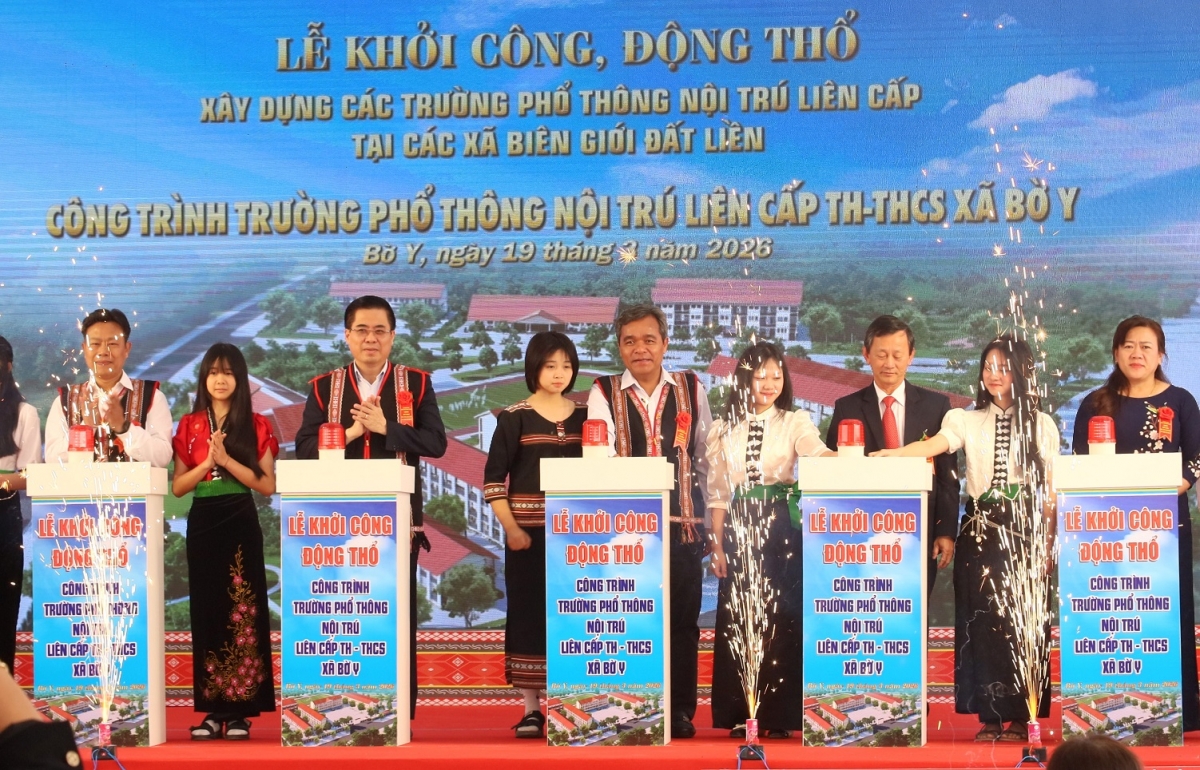 
Pơtơm ming man Hnam trưng Phôh thŏng teh đak rong 'me jăl Kơđeh – Trung hŏk kơ sơ xah Bờ Y, Quảng Ngãi