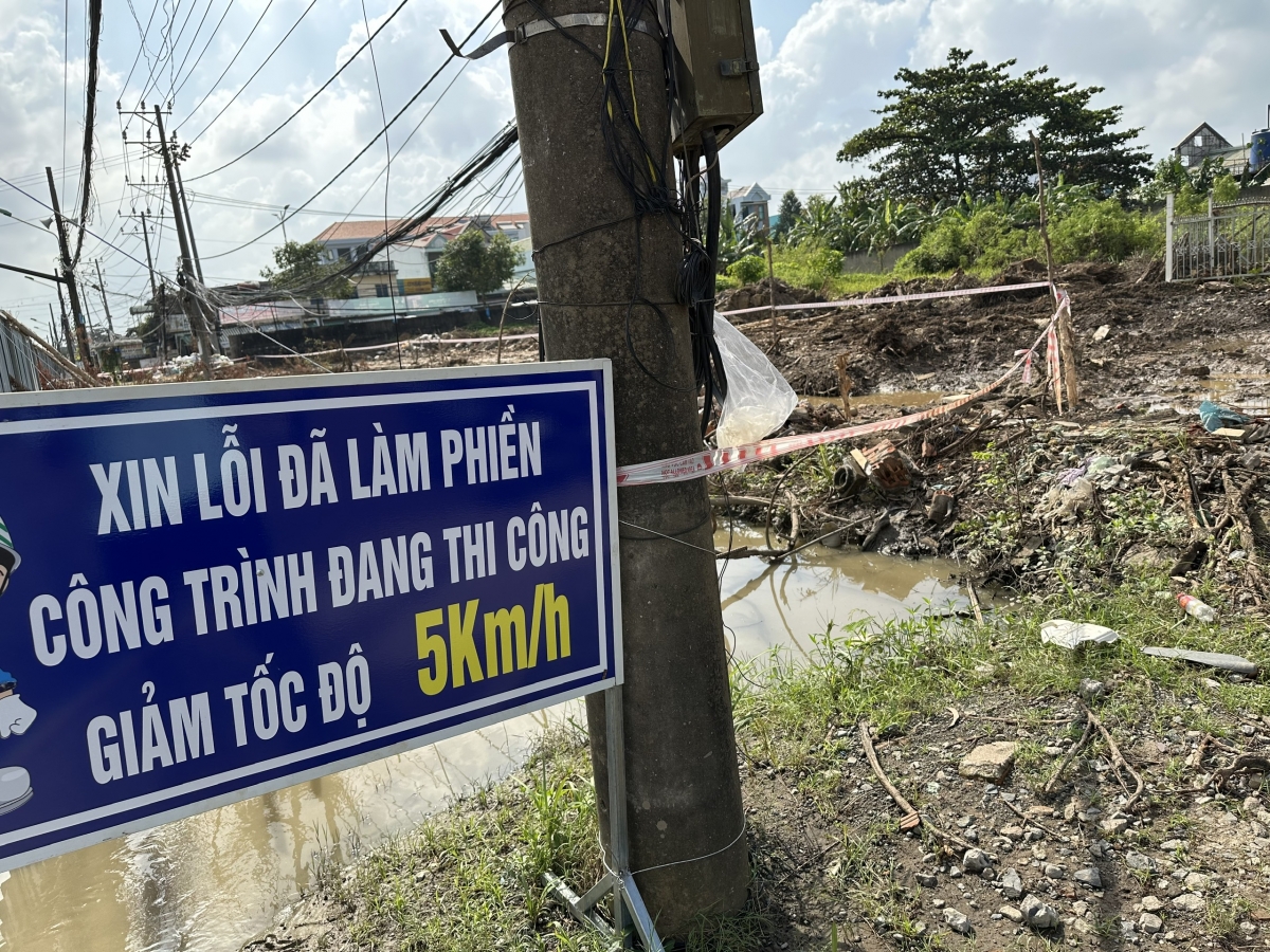 tháo gỡ kịp thời các vướng mắc về pháp lý, bồi thường và tái định cư được kỳ vọng sẽ tạo điều kiện để dự án tăng tốc