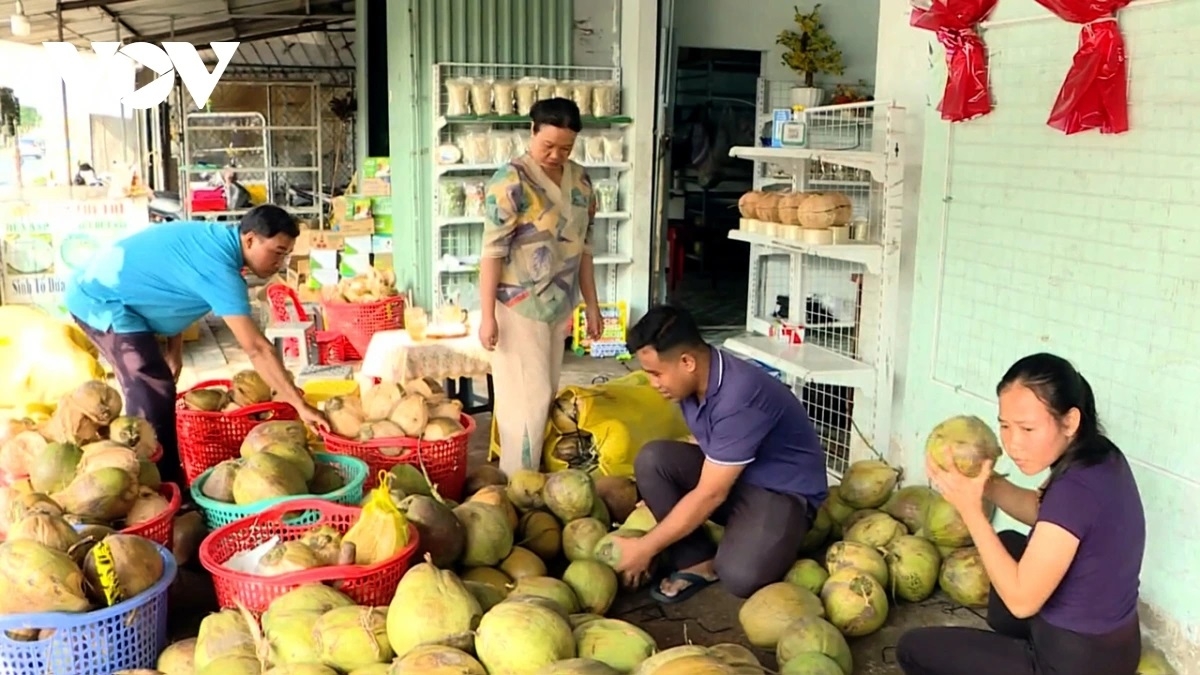 Shop li-u ralin Thi Thi di sa-ai Thạch Thị Oanh Thi