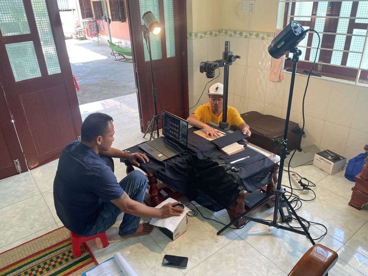 Dom urang roh duah daok ngak lek taka so ka gal harak Cam meng kal klak