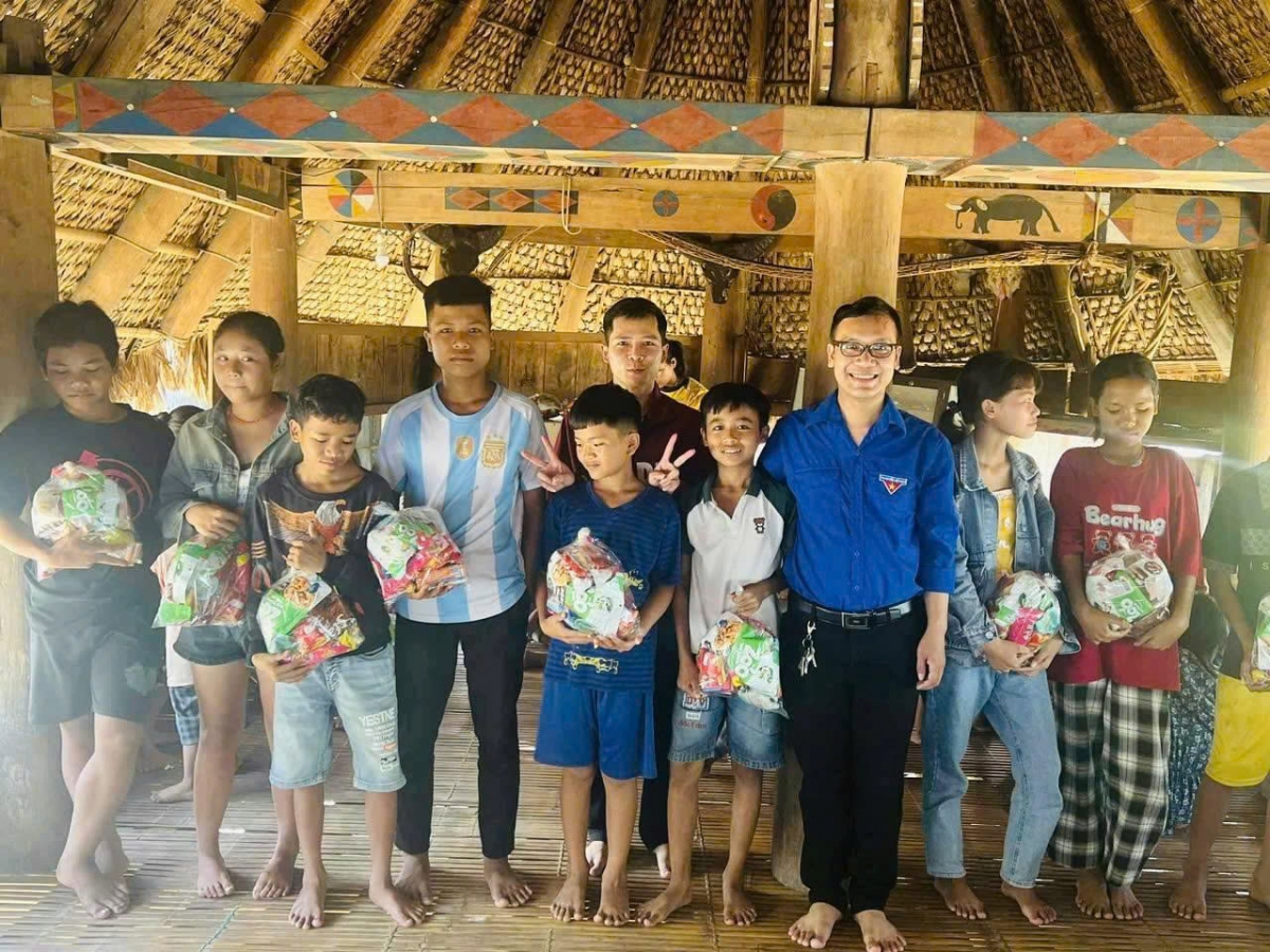 Xã đoàn Đông Giang còn triển khai nhiều hoạt động thiết thức vì cộng đồng