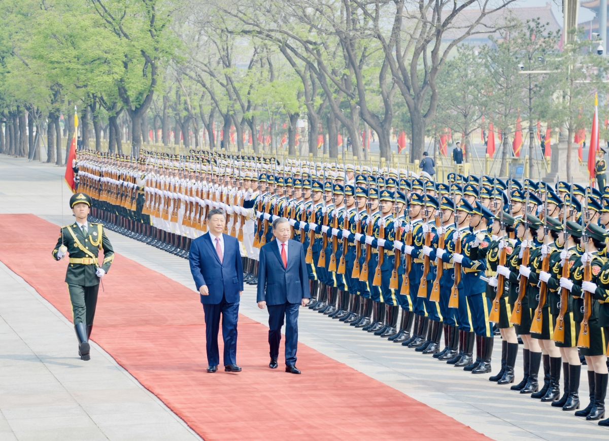             - Khua gĭt gai Đảng, khua gĭt gai China Tập Cận Bình gĭt gai knăm tŭ drông Khua gĭt gai Đảng, Khua Lăn čar Tô Lâm.