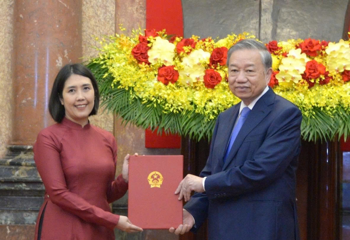 Tổng Ƀí thư, Củ tịc lơgar ồng Tô Lâm jào Jơnau lơh nền pồ Kwang atbồ anih ala măt lơgar Việt Nam tàm lơgar bơdìh