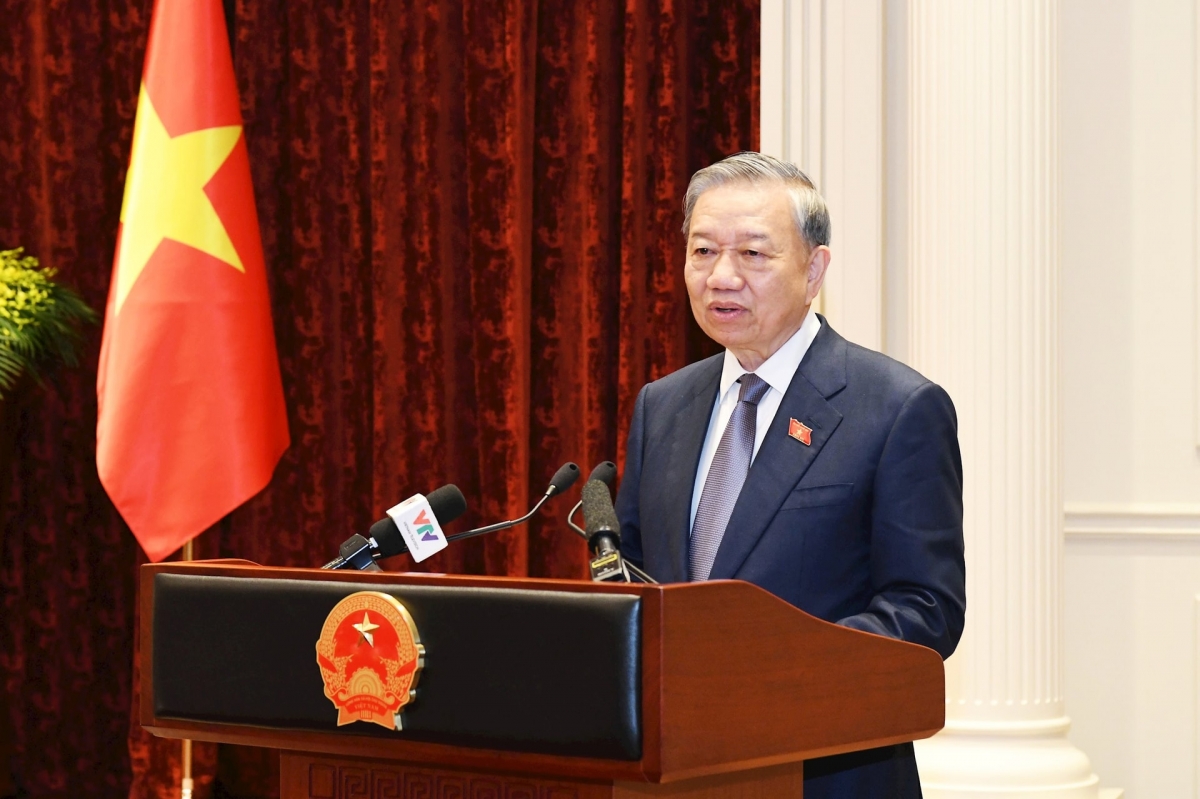 Tong Bi thu, Po negar ong Tô Lâm dang akaok nyaom biai taom mbaok dom urang vakil Quoc hoi mbang XVI lac urang bangsa takik