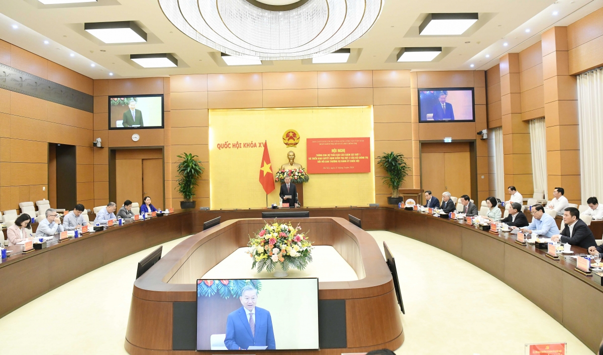 Tổng Bí thư Tô Lâm đă Quốc hội ntrôl ngăch trong ƀư rgop di Nghị quyết Đại hội 14
 