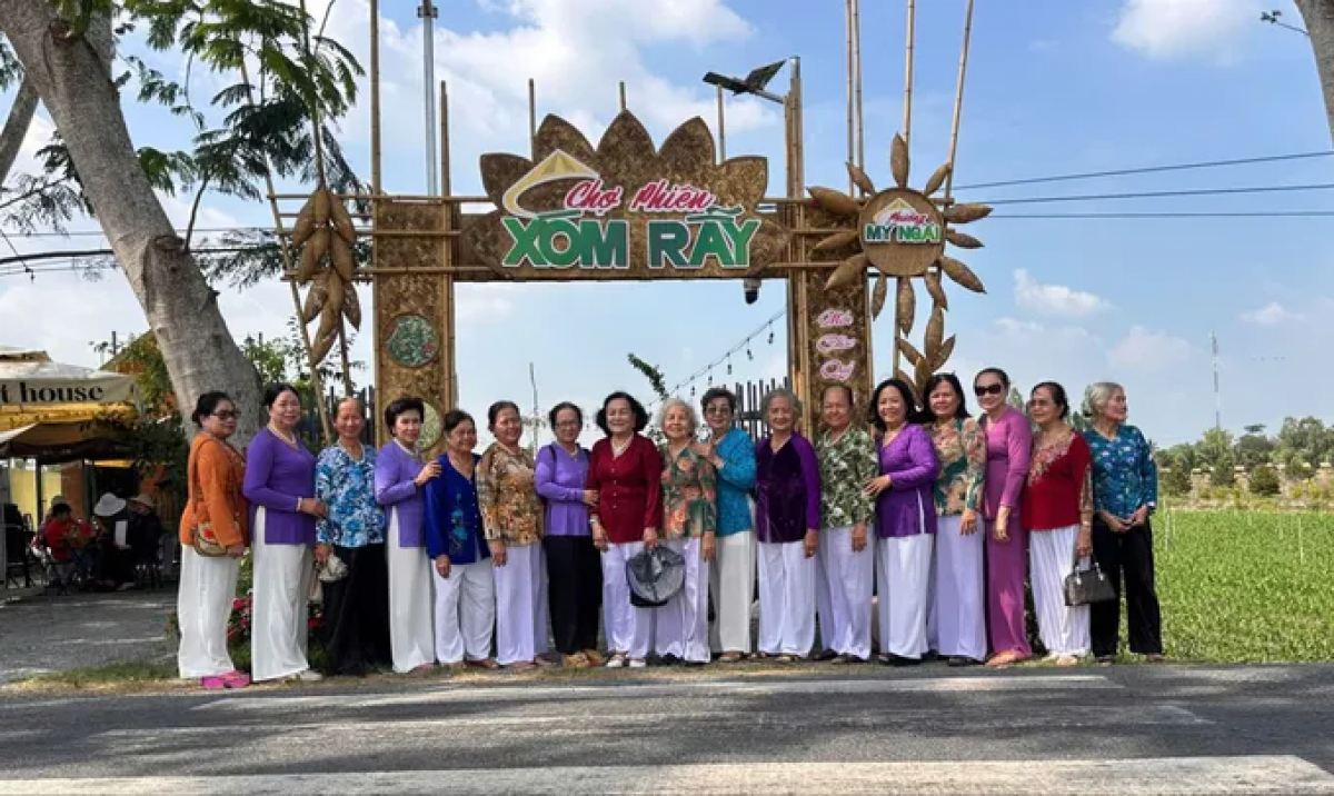 Tuai damuai jirah rivang nyaom darak Xsom Rẫy