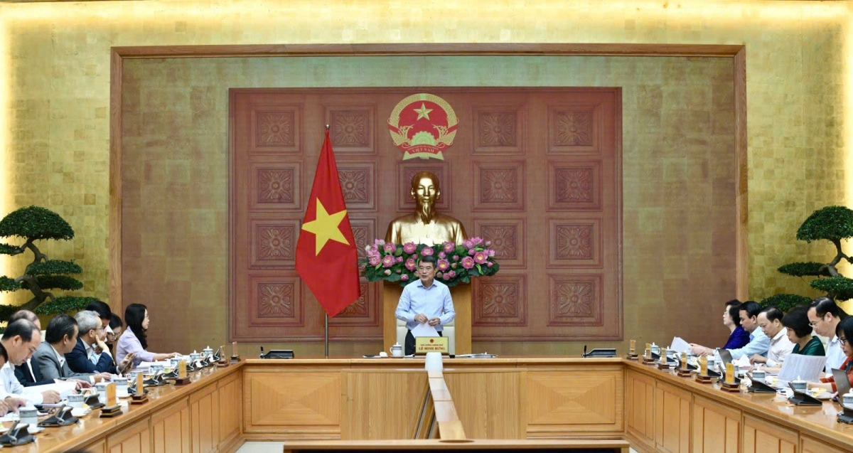 Khua knŭk kna Lê Minh Hưng mă bruă hŏng Phŭn bruă Dhar kreh, mjuăt asei mlei leh anăn Hiu čhưn ênguê