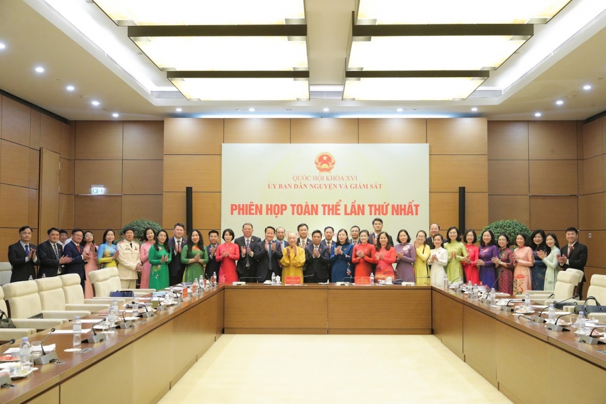 Kơ-iăng khua pơ ala mơnuih ƀôn sang dêh čar ơi Nguyễn Doãn Anh bơni hơ-ơč kơ Jơnum min pơsir anŏ kiăng mơnuih ƀôn sang hăng Krăp lăng mơ̆ng sang bruă khua pơ ala mơnuih ƀôn sang dêh čar tal XVI