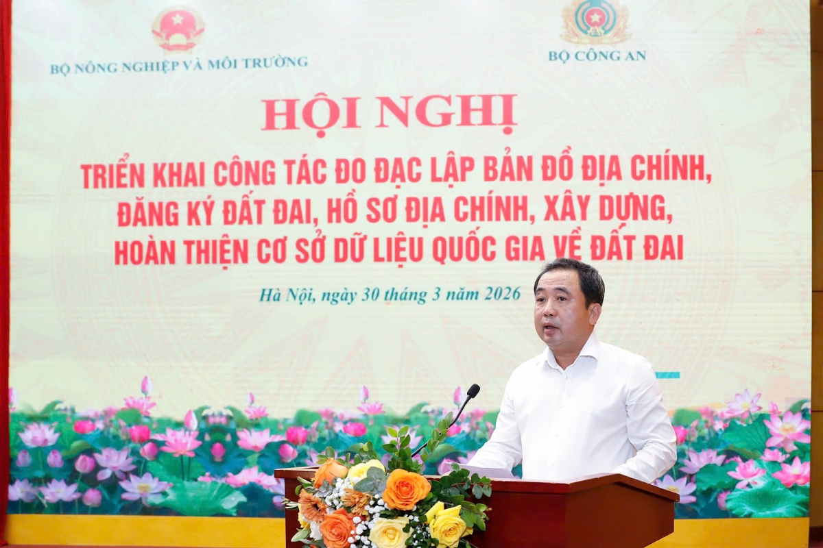 Ngế xiâm Khu xiâm pơkuâ ‘na pêi chiâk deăng ƀă Kong prâi xông tơpui a roh hôp