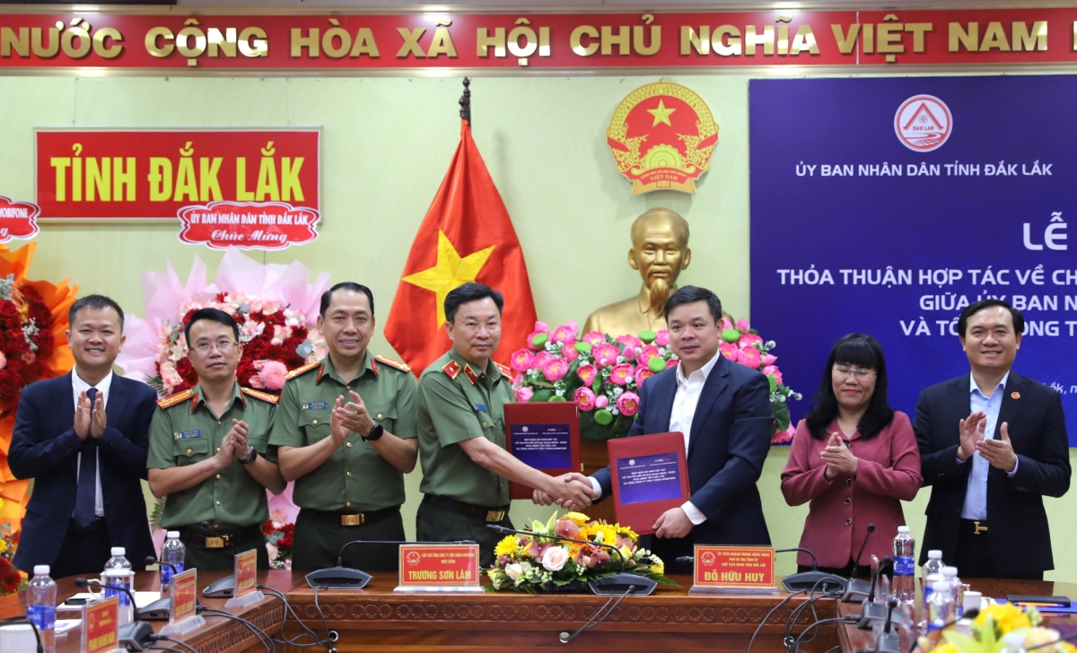 
 Anih duh broă Làng bol càr Dăk Lăk mờ Kông ty dờng Viễn thông MobiFone kĭ hơ jơnau ring bal lơh broă bal tam gơl sồ tơngai bơh nam 2026- 2030