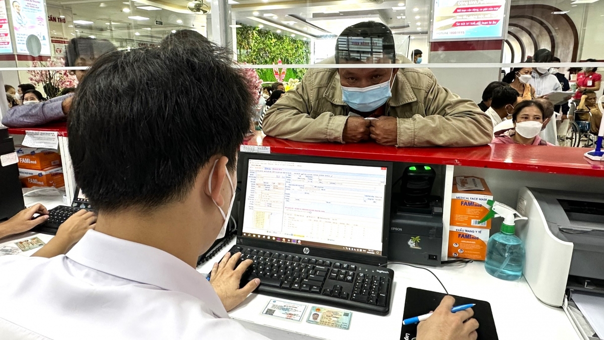 Đặt lịch khám qua hệ thống online của các cơ sở y tế tại Cần Thơ tạo thuận lợi cho người dân