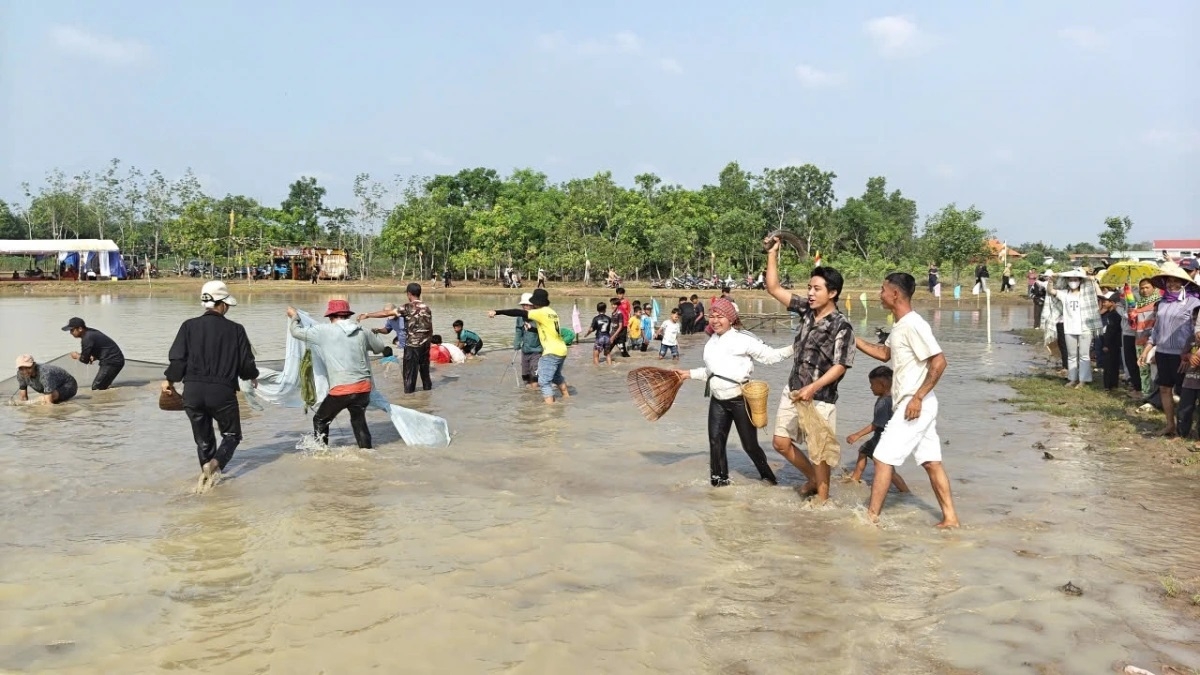Harei roya Dua Tpeng