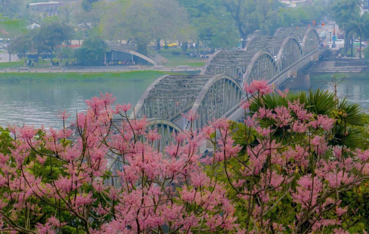 Thành phố Huế khẳng định là điểm đến “an toàn – thân thiện – mến khách”, luôn chào đón và mang đến cho du khách những trải nghiệm trọn vẹn, đáng nhớ. Ảnh: hue.gov.vn