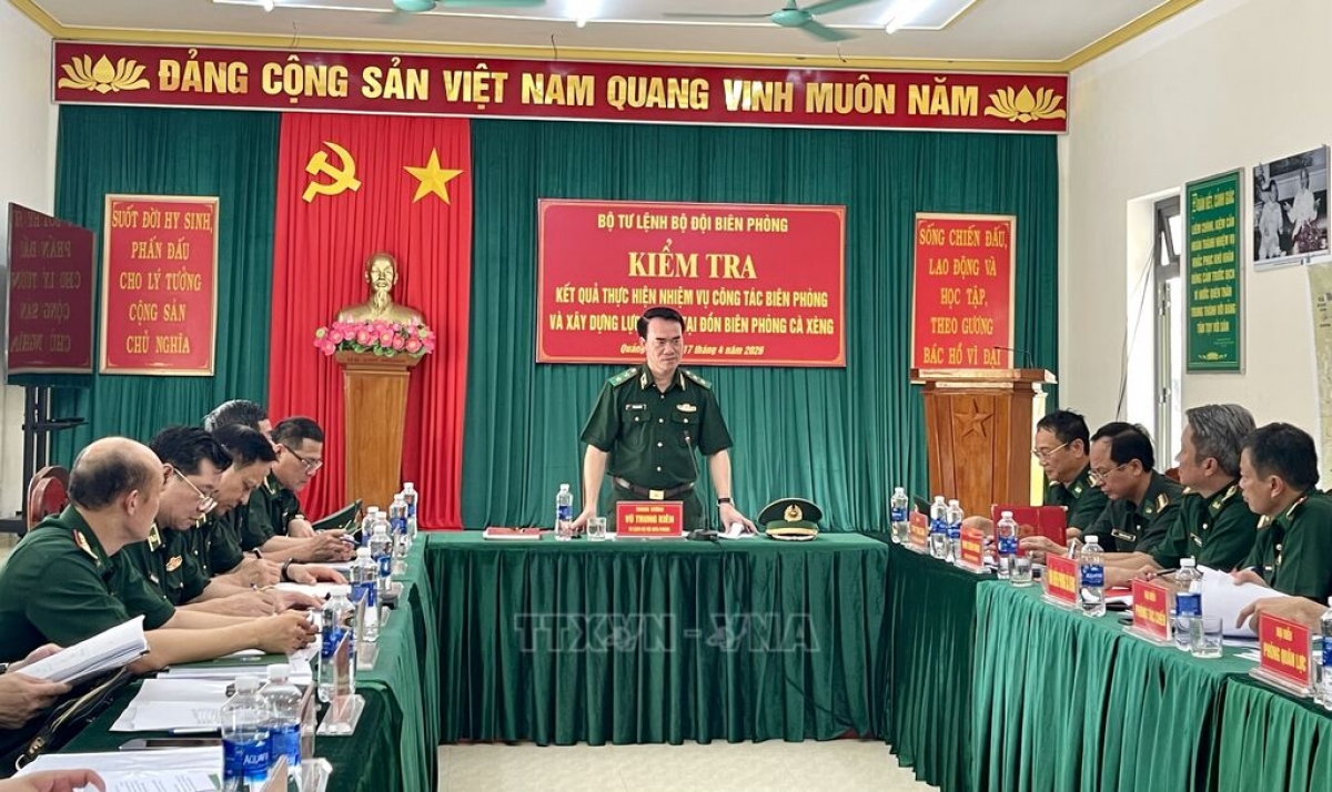 Trung tướng Vũ Trung Kiên phát biểu, chỉ đạo tại buổi làm việc.