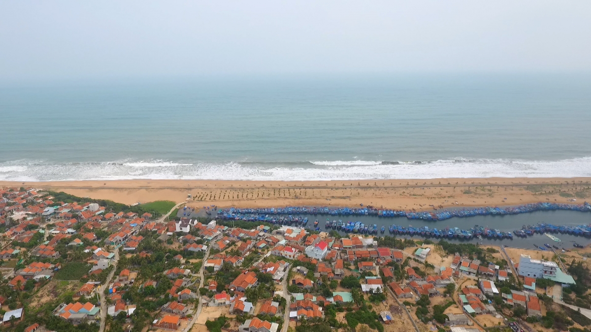 Tơnêi tíu pơlê Lò ƀă kơno plong tuk Lò