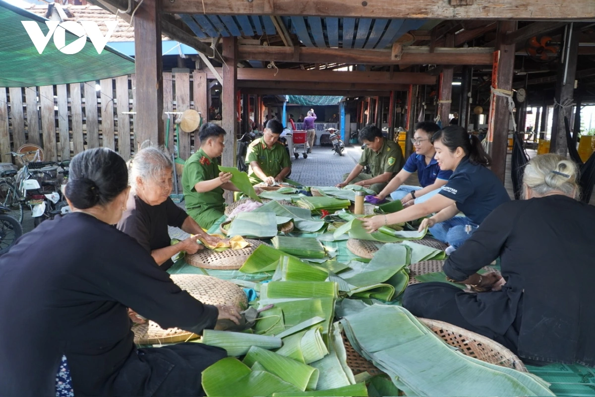 Ndung tapei nung lac bruk ilamo bhap bini di Sang Praong Long Sơn di dom bingun akaok thun