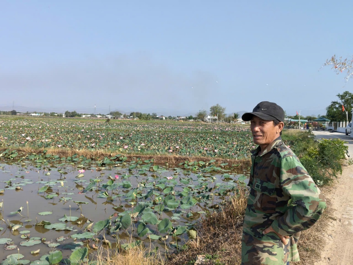 - Lê Xuân Sang ti djêo đang mnga krih ñu