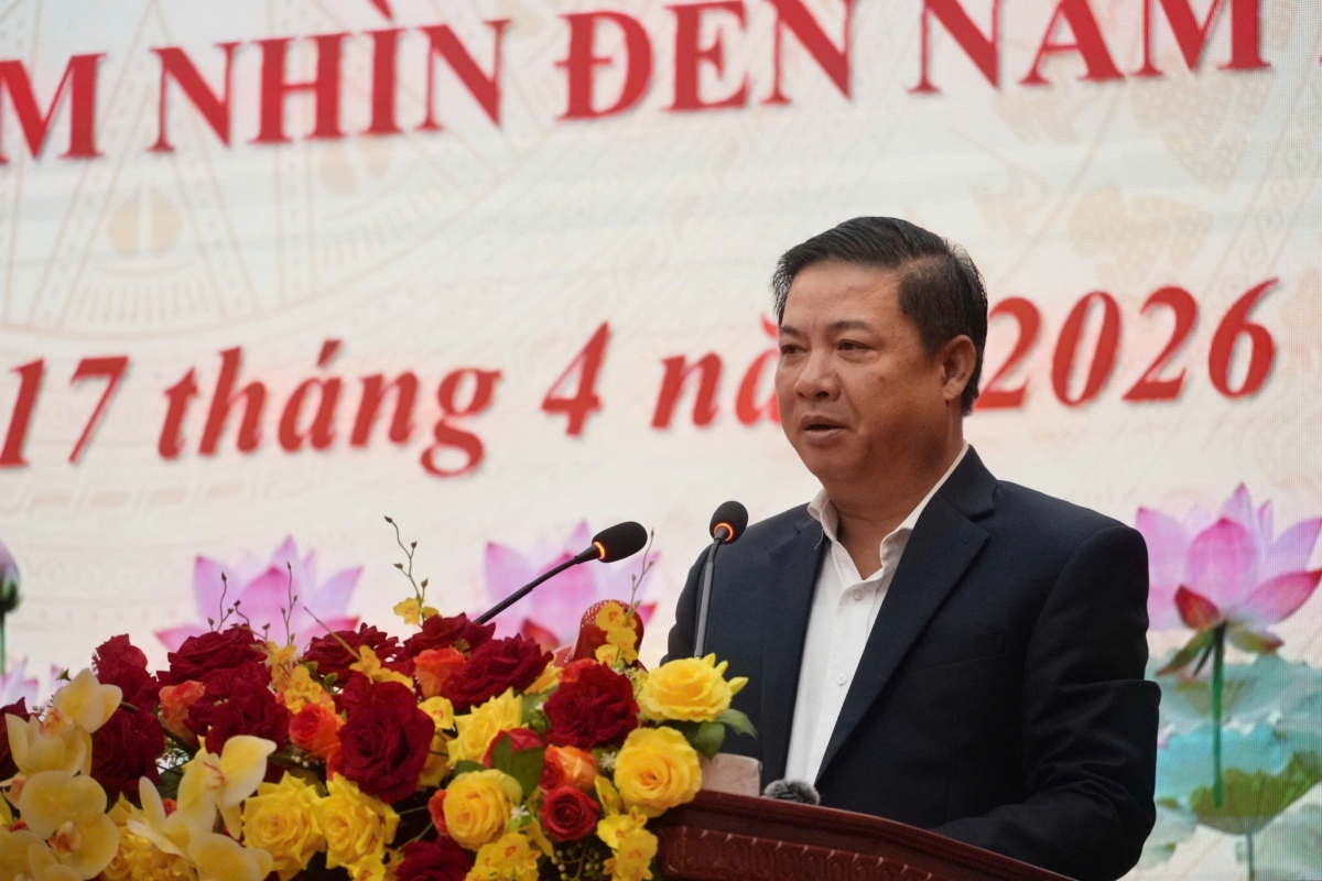 - Lương Nguyễn Minh Triết, Khua bruă Đảng čar Dak Lak blŭ hrăm hlăm klei kƀĭn trông.