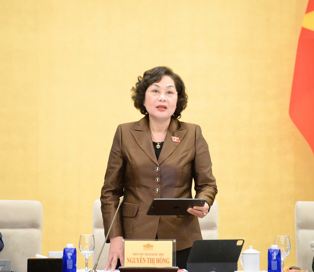 Jâ Nguyễn Thị Hồng, Phŏ kăn xiâm hnê ngăn Kuô̆k hô̆i tơpui mơgêi rôh hôp