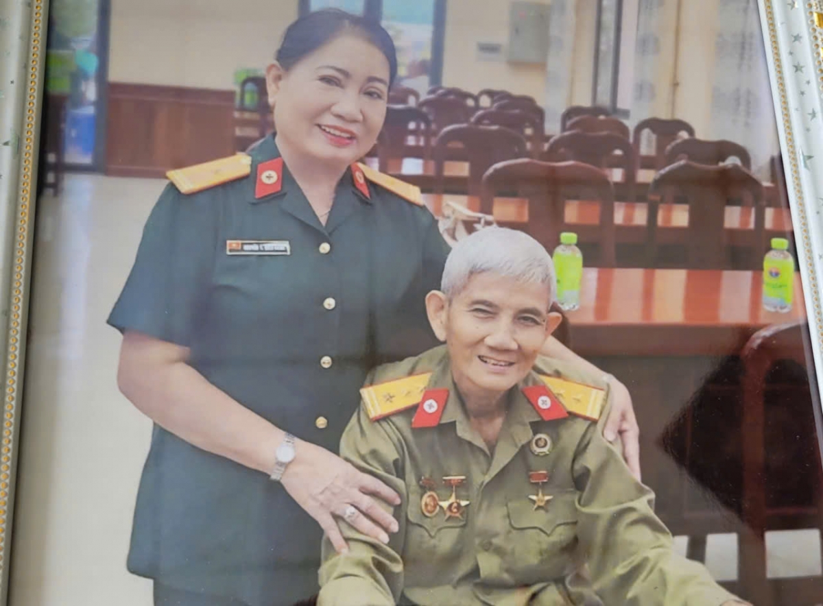 Anh hùng LLVTND Lê Thị Hiếu Tâm luôn quan tâm đến thế hệ trẻ