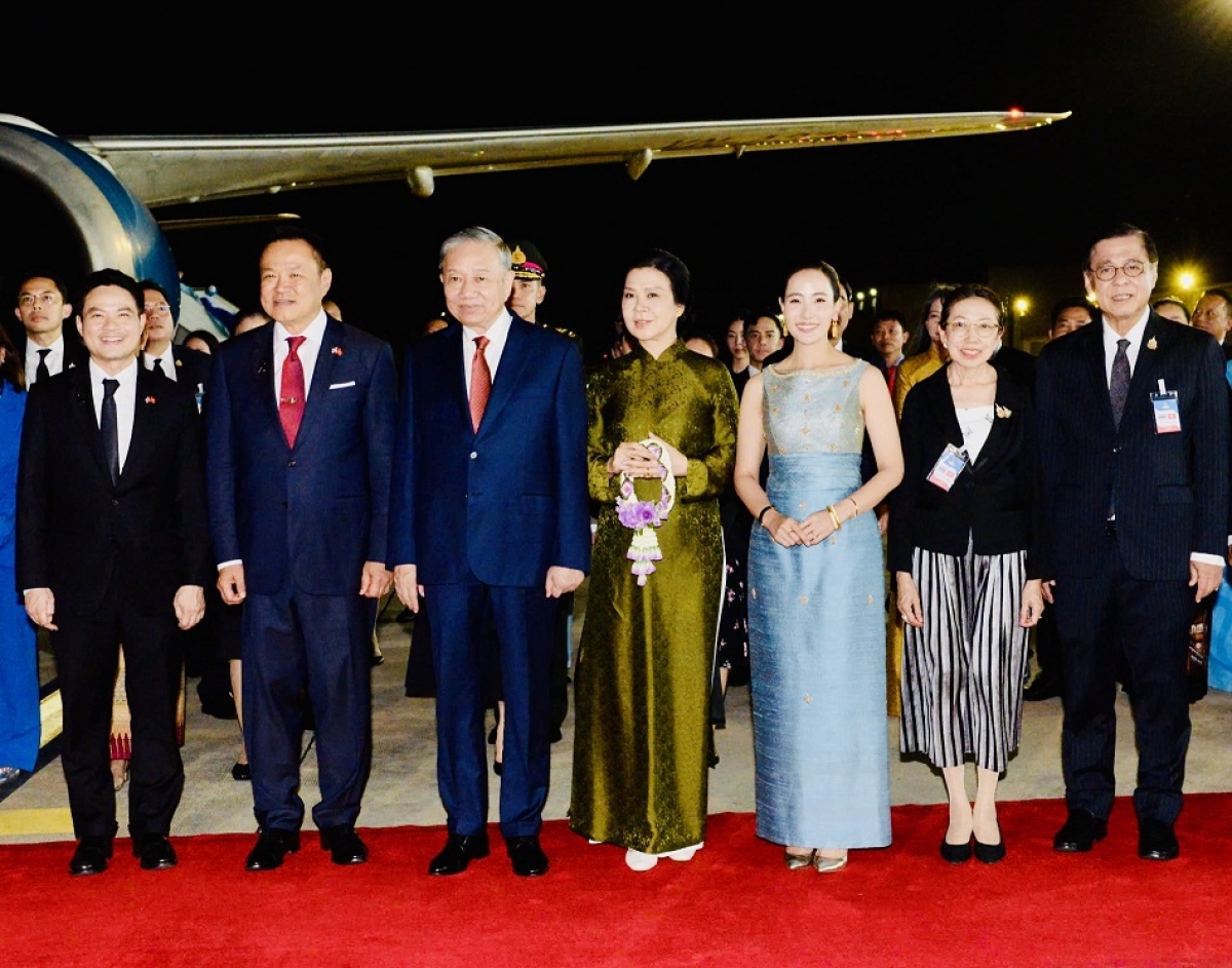 Pôa Tô Lâm, Kăn xiâm pơkuâ hnê ngăn Đảng, Kăn xiâm hnê ngăn tơnêi têa pơxiâm lăm pôu kong têa Singapore
