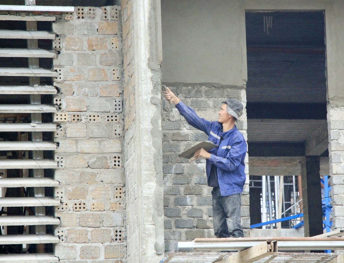 Các khối phòng học, ký túc xá, nhà công vụ giáo viên và nhà đa năng tại Trường nội trú liên cấp Ia Púch đang được đồng loạt thi công nhằm bảo đảm tiến độ đưa vào sử dụng trước năm học 2026-2027. Ảnh: Nguyễn Thảo/VOV-Tây Nguyên