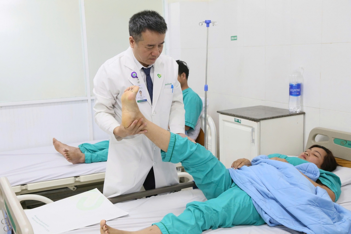 
Ƀak si Văn Hữu Khánh khăm ăn bơngai jĭ kơting kơtĭt huan
