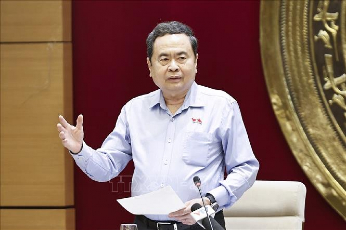 Chu tich Quoc hoi ngak bruk haong Thuong truc Hoi dong Bangsa