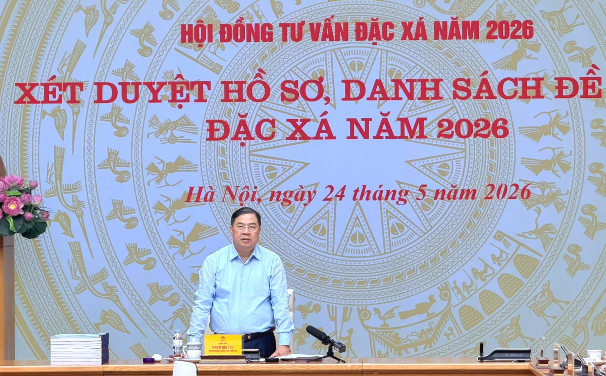 Kơiăng khua knŭk kna Phạm Gia Túc blŭ hrăm ti anôk bi kƀĭn
