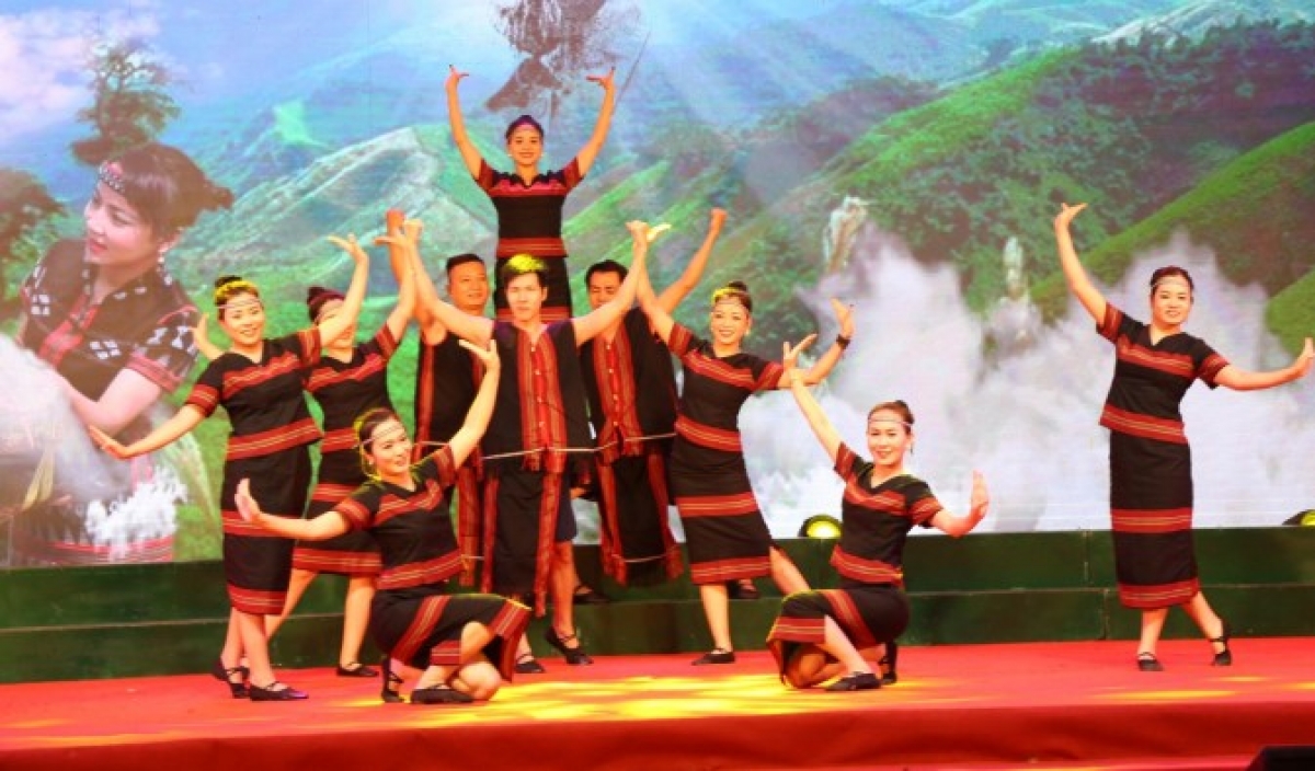 Nhiều chương trình đặc sắc diễn ra tại ngày hội.