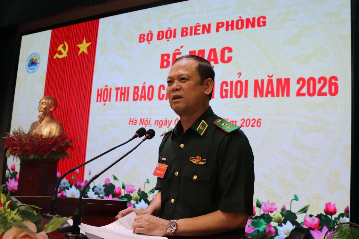Trung tướng Nguyễn Anh Tuấn, Bí thư Đảng ủy, Chính ủy BĐBP khẳng định công tác tuyên truyền góp phần xây dựng "thế trận lòng dân" nơi biên giới (Ảnh: Lê Khoa)