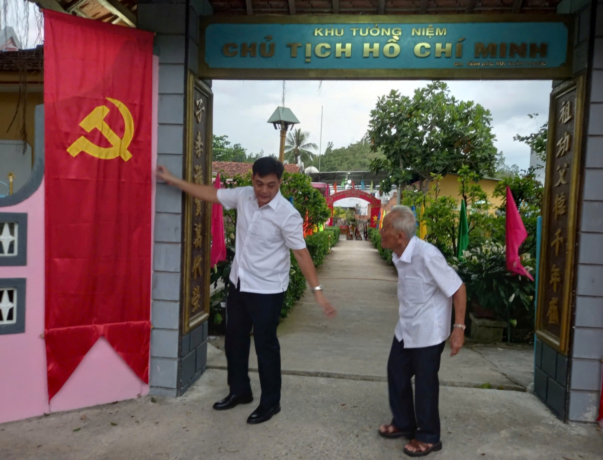 Pôa Bùi Xuân Phước rơtế ƀă mâu ngế pơchuâ cheăng dêi bêng Nam Nha Trang rơnuâ kơpong tơbâ