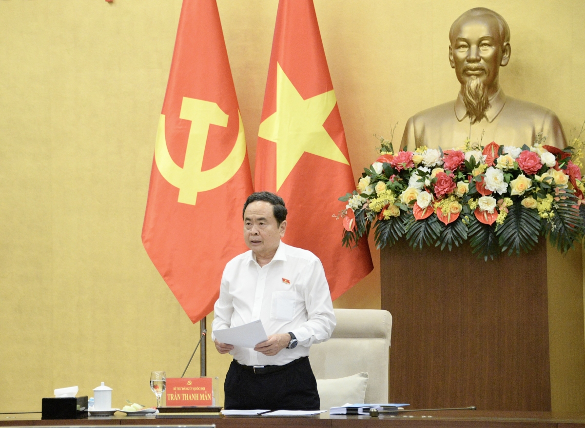 Khua git gai pơ ala mơnuih ƀôn sang dêh čar ơi Trần Thanh Mẫn đĭ pơhiăp amăng mông jơnum